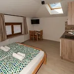 Apartmaji Tinta * Kanal
