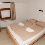 Apartmaji Tinta