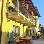 Apartmaji Tinta Kanal