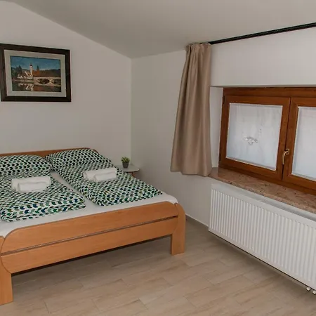 Apartmaji Tinta