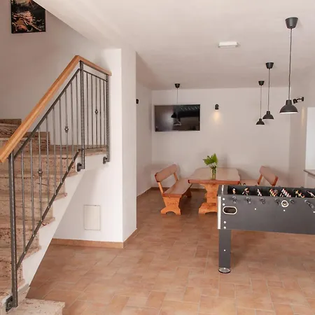 Apartmaji Tinta דירה