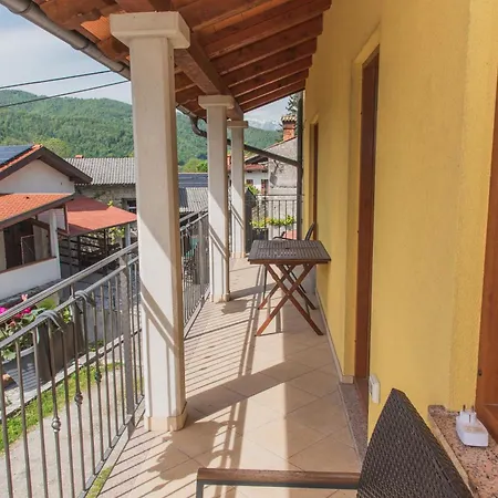 Apartmaji Tinta Apartment Kanal