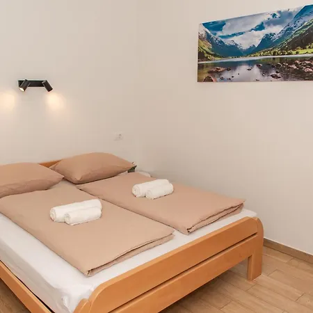 Apartmaji Tinta דירה *