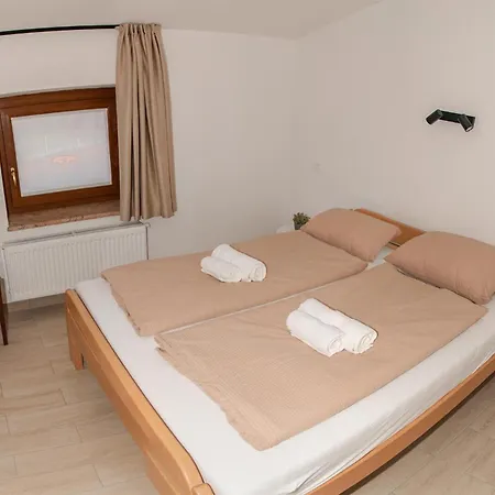 Apartmaji Tinta
