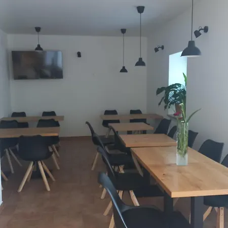 Apartmaji Tinta דירה