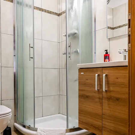Apartmaji Tinta Kanal