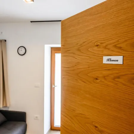 Apartmaji Tinta * Kanal