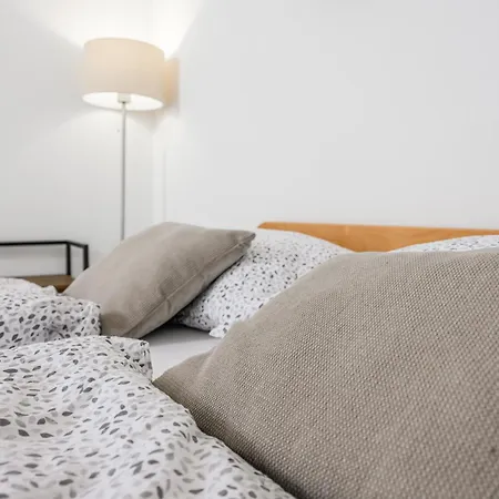 Apartmaji Tinta Kanal