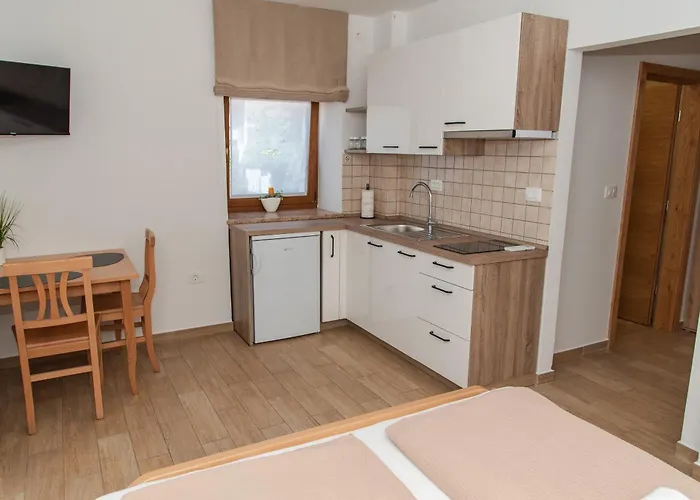 Lägenhet Apartmaji Tinta Kanal