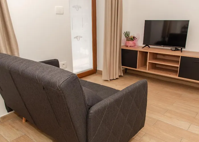 Lägenhet Apartmaji Tinta Kanal